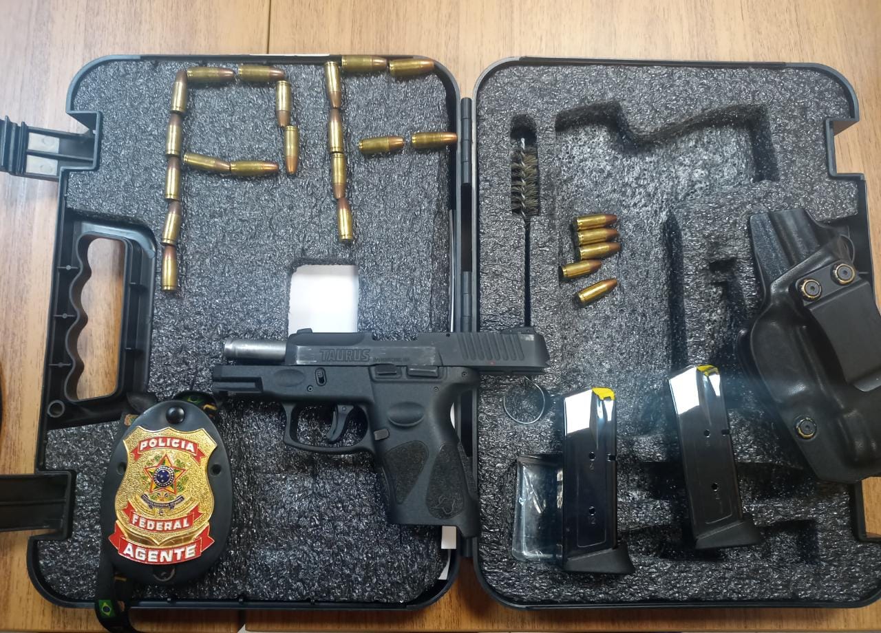 Empresário é preso por andar armado no Aeroporto Internacional de Belém