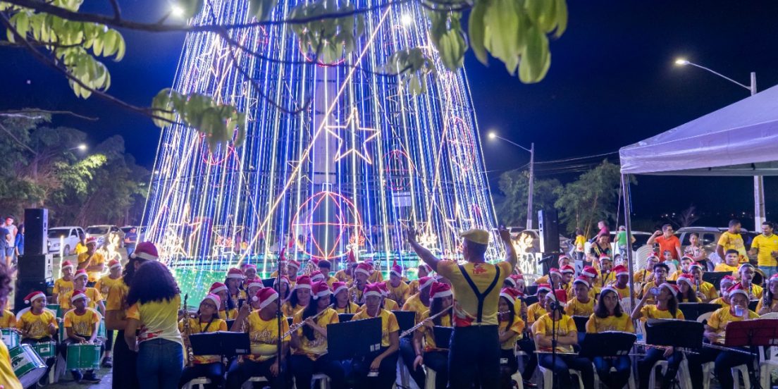Cantata na Árvore de Natal reúne centenas de pessoas em Marabá