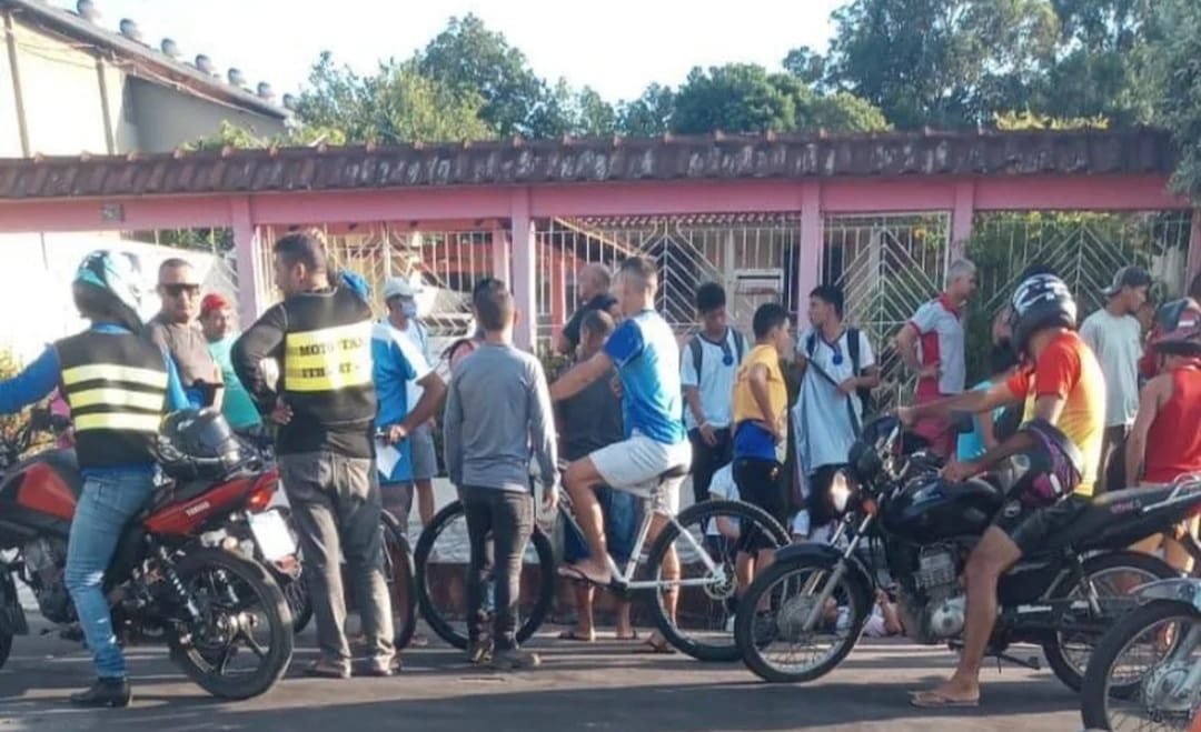 Moto atropela e mata aluno a caminho da escola no interior do Pará