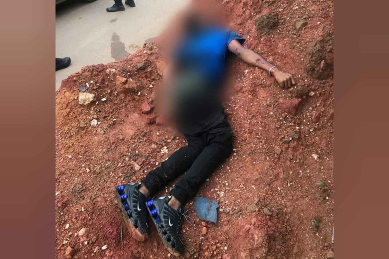 Polícia investiga morte de jovem que teve o pescoço degolado em Parauapebas