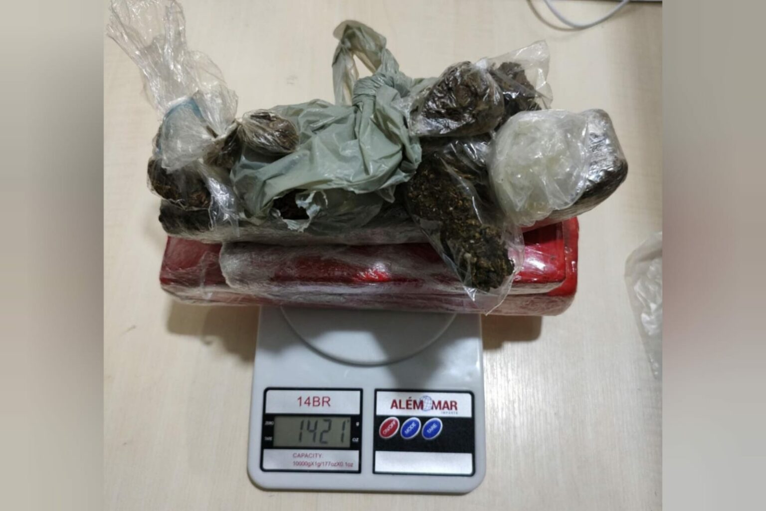 Casal é preso após ser flagrado com maconha em Altamira