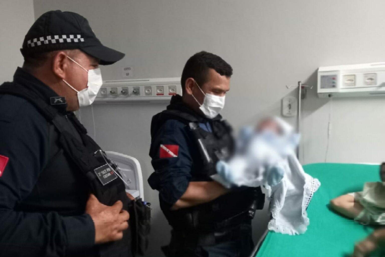Policiais realizam parto de emergência em Parauapebas