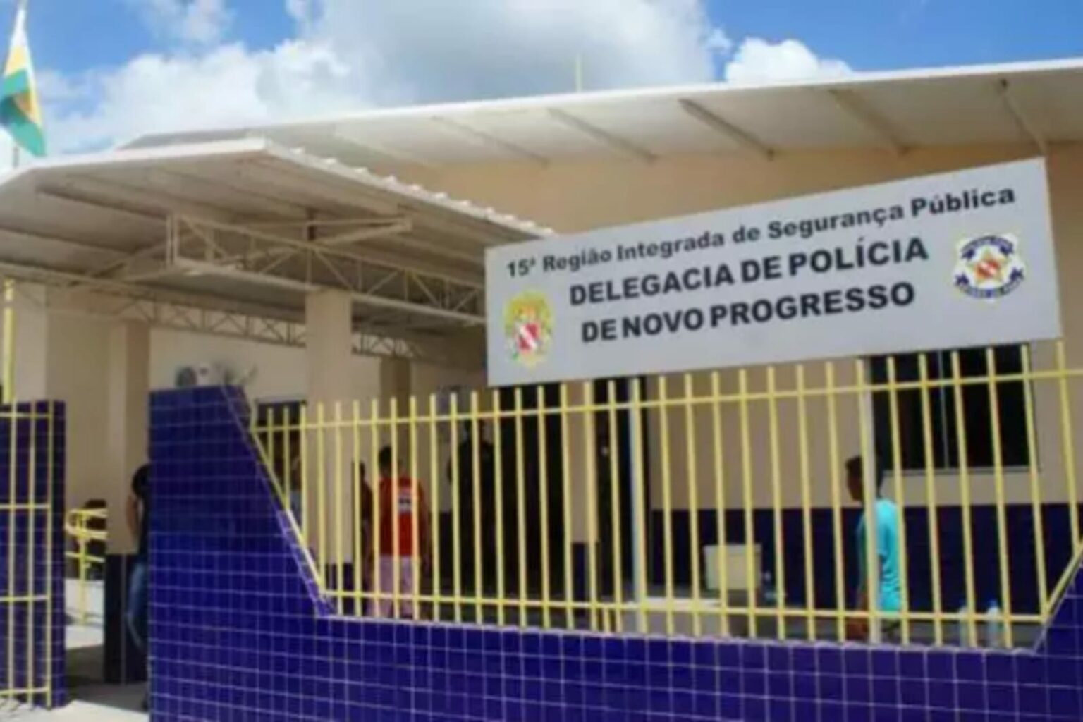 Homem agride companheira com pá em via pública no Pará