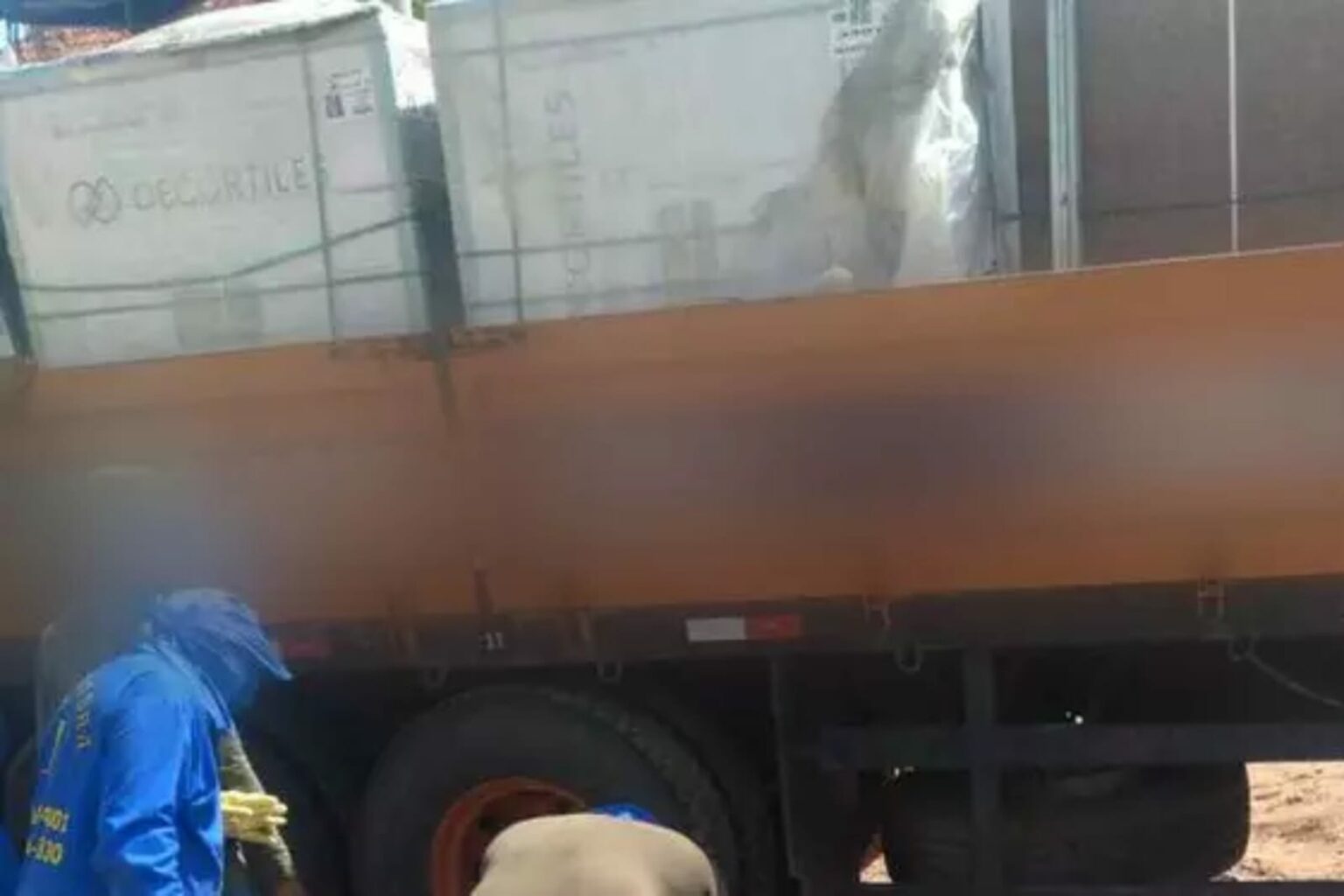 Homem morre esmagado por peças de porcelanato em Salinópolis