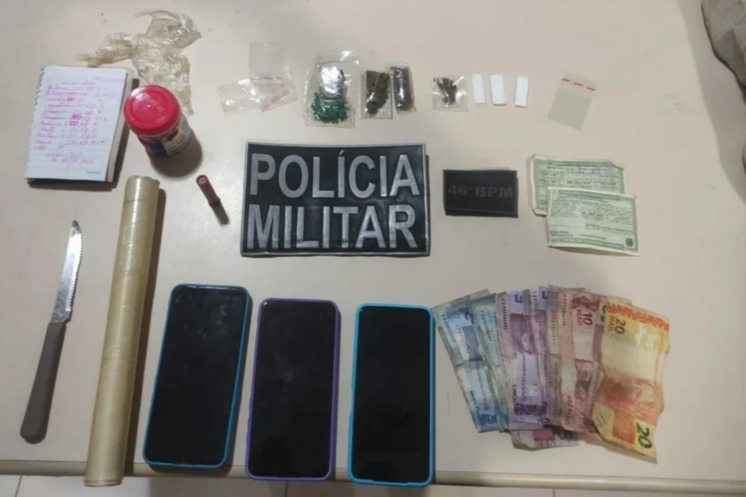 PM prende irmãos que usavam casa da família para vender drogas em Novo Progresso
