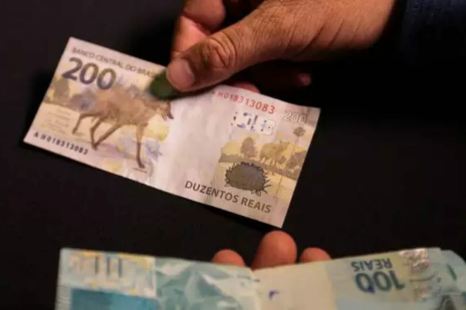 Homem simula o próprio sequestro para extorquir familiares