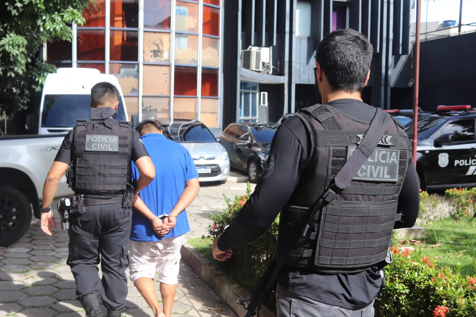 PC prende motorista envolvido em acidente que vitimou dois policiais civis, em Belém