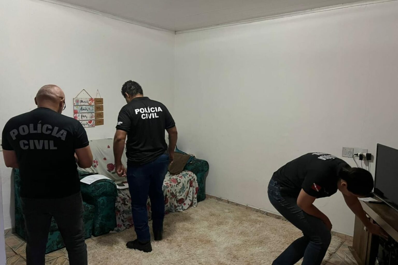 PC investiga mulher que cobrava R$ 5 mil para não expor fotos íntimas de vítima