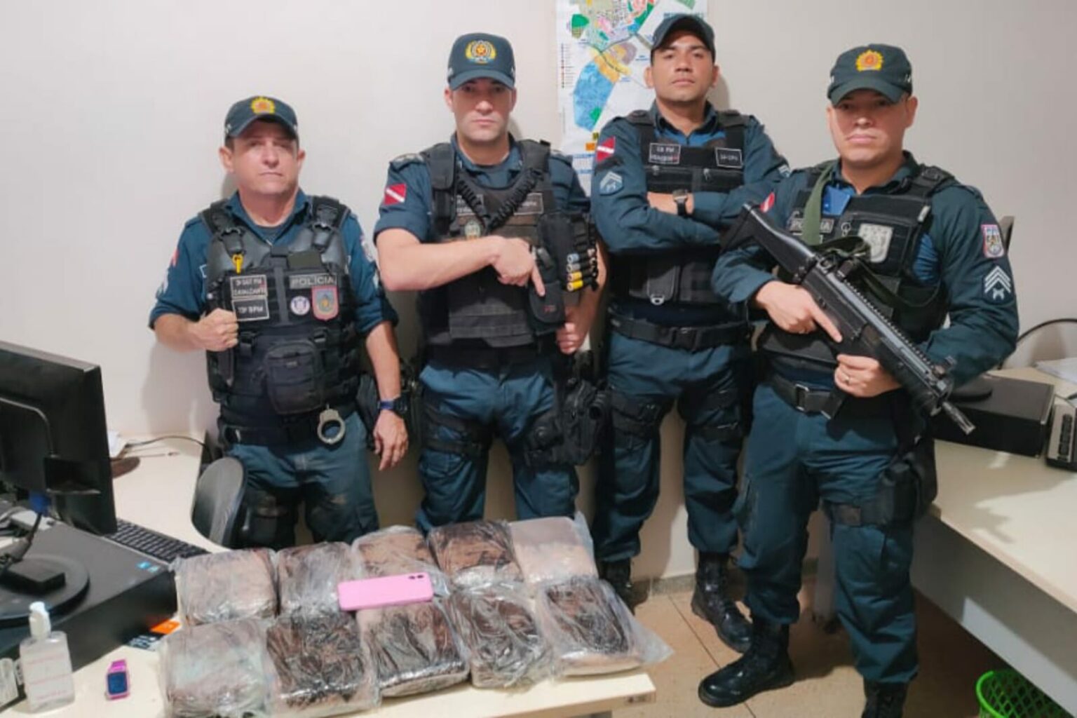 Mulher é presa transportando 10 kg de maconha em Novo Repartimento