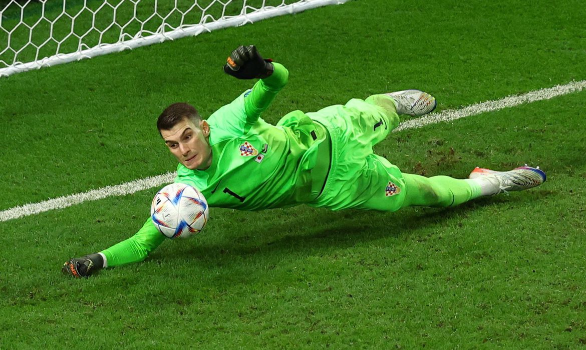 Croácia bate Japão nos pênaltis e avança às quartas de final da Copa do Mundo