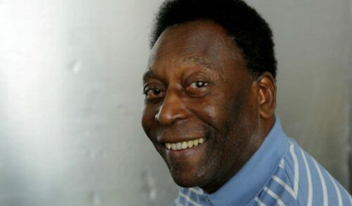 Pelé tem progressão de doença oncológica, informa boletim médico