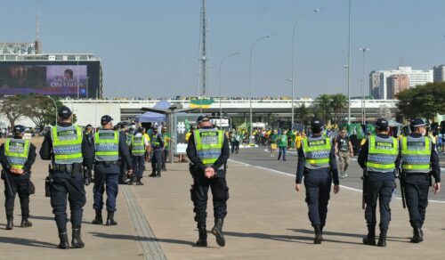 Câmara aprova PL que trata de normas gerais para policias militares