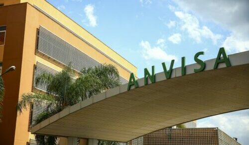 Anvisa interdita cosméticos usados irregularmente como injetáveis