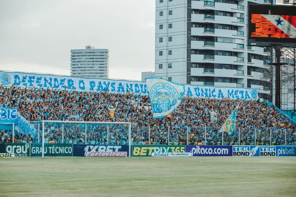 Rádio toca hino do Remo em transmissão de jogo do Paysandu