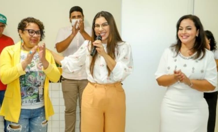 Prefeita Josemira Gadelha dá posse a novas secretárias em Canaã dos Carajás