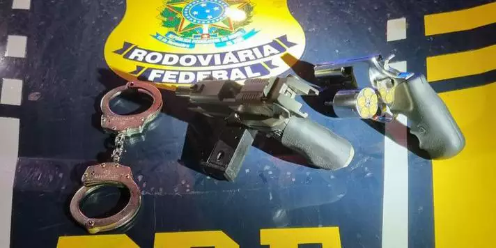 PRF apreende munições e duas armas de fogo em Marabá