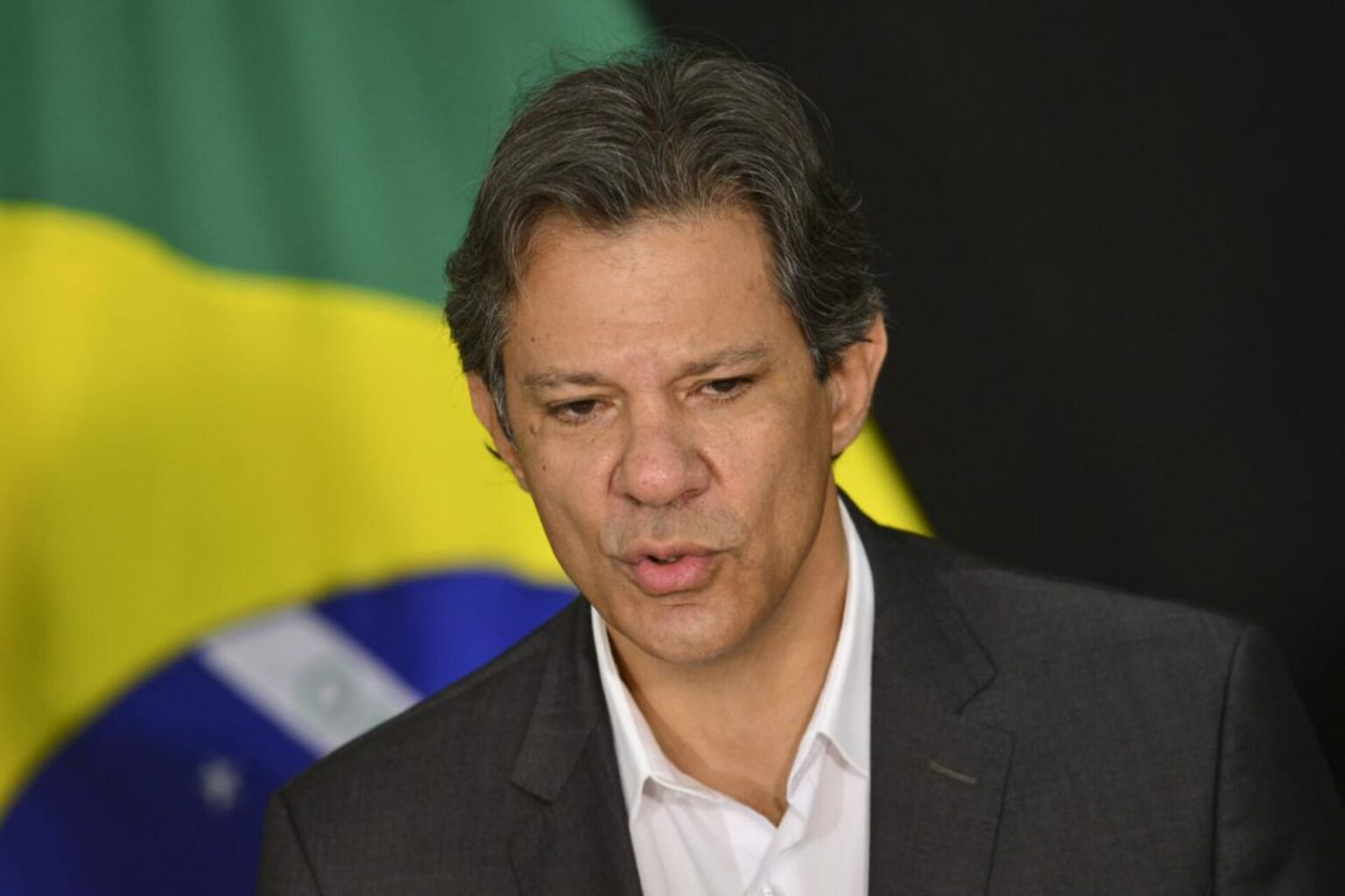 Salário mínimo “vai ser pago normalmente”, diz Haddad