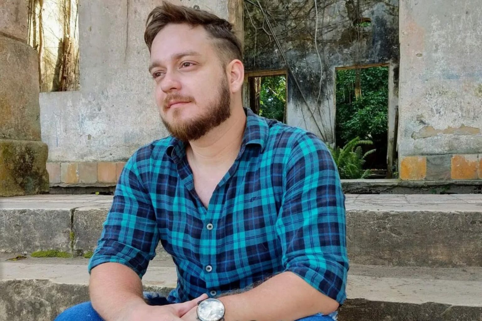 Cantor sertanejo é assassinado com vários tiros