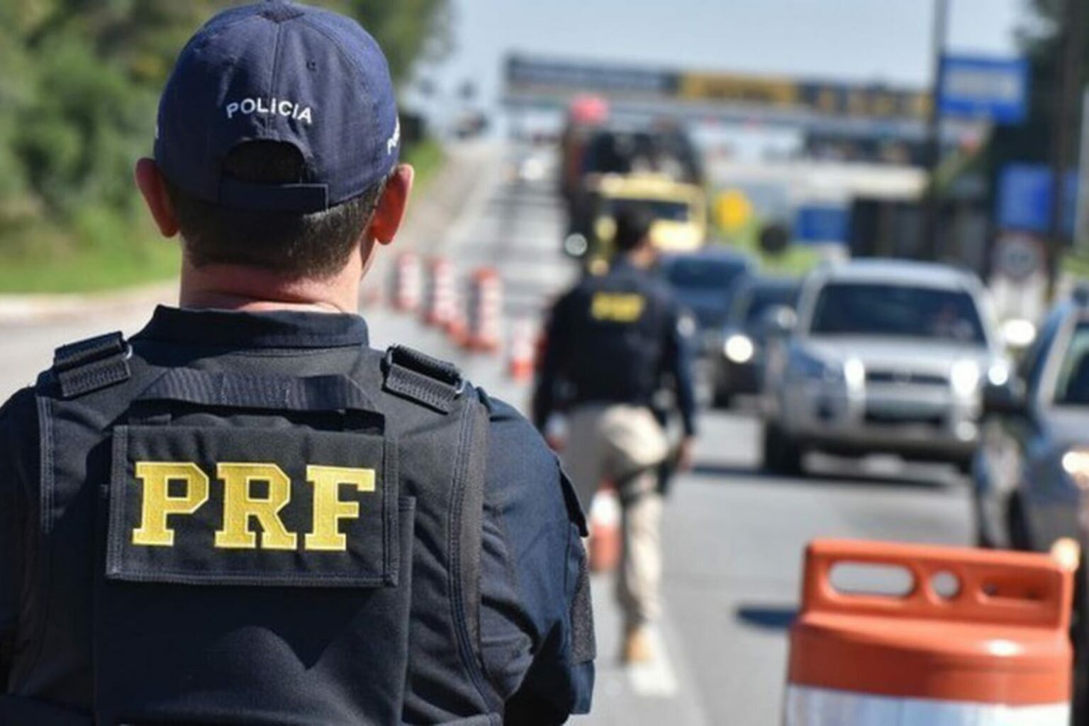 Rodovias federais não tinham mais bloqueios no fim da manhã, diz PRF