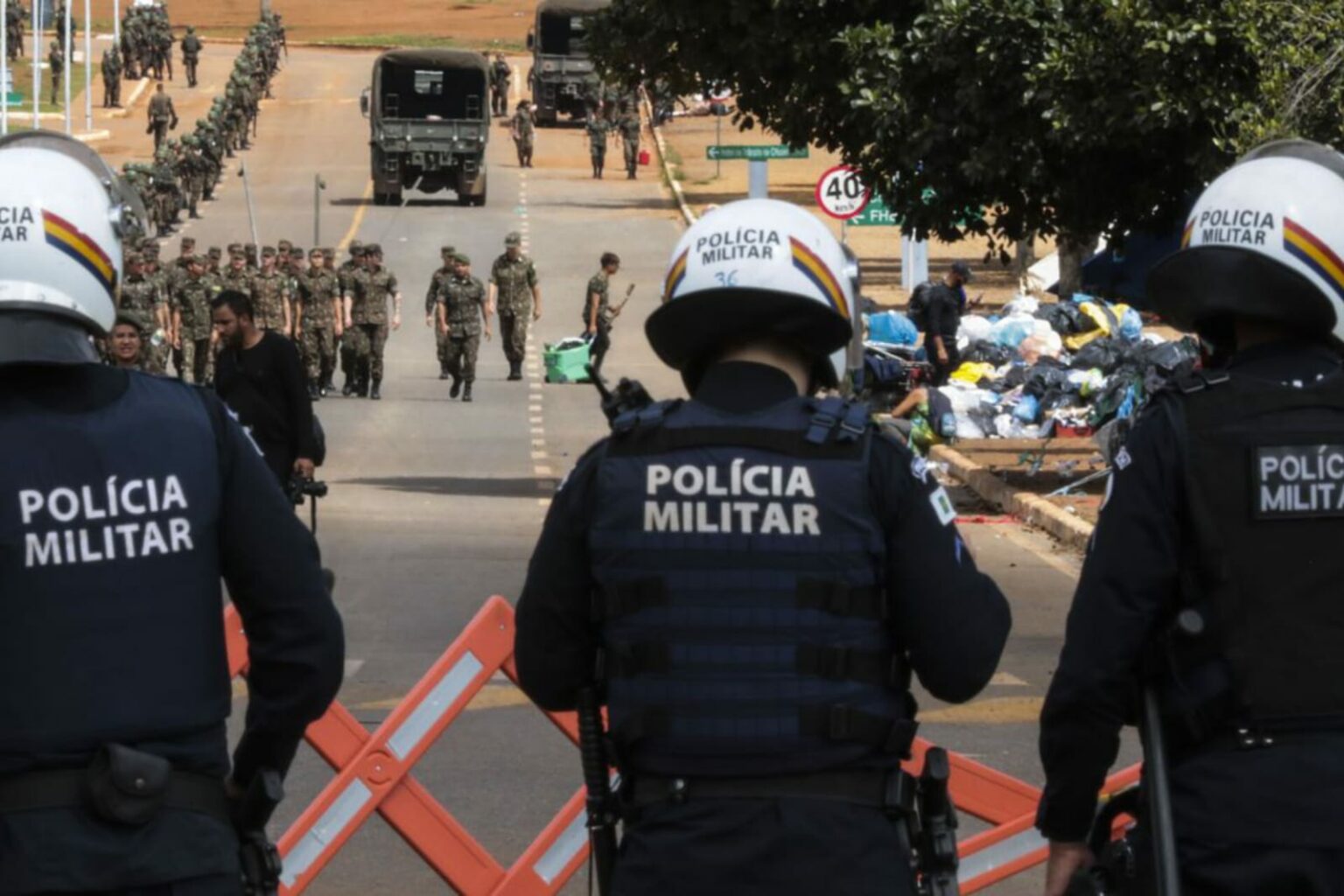 Interventor e Exército dizem que não permitirão volta de manifestantes