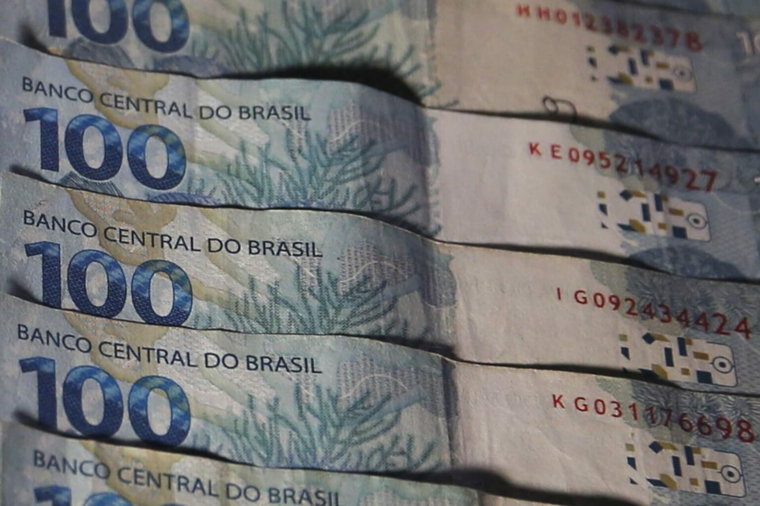 Caixa começa a pagar Bolsa Família de R$ 600 nesta quarta-feira