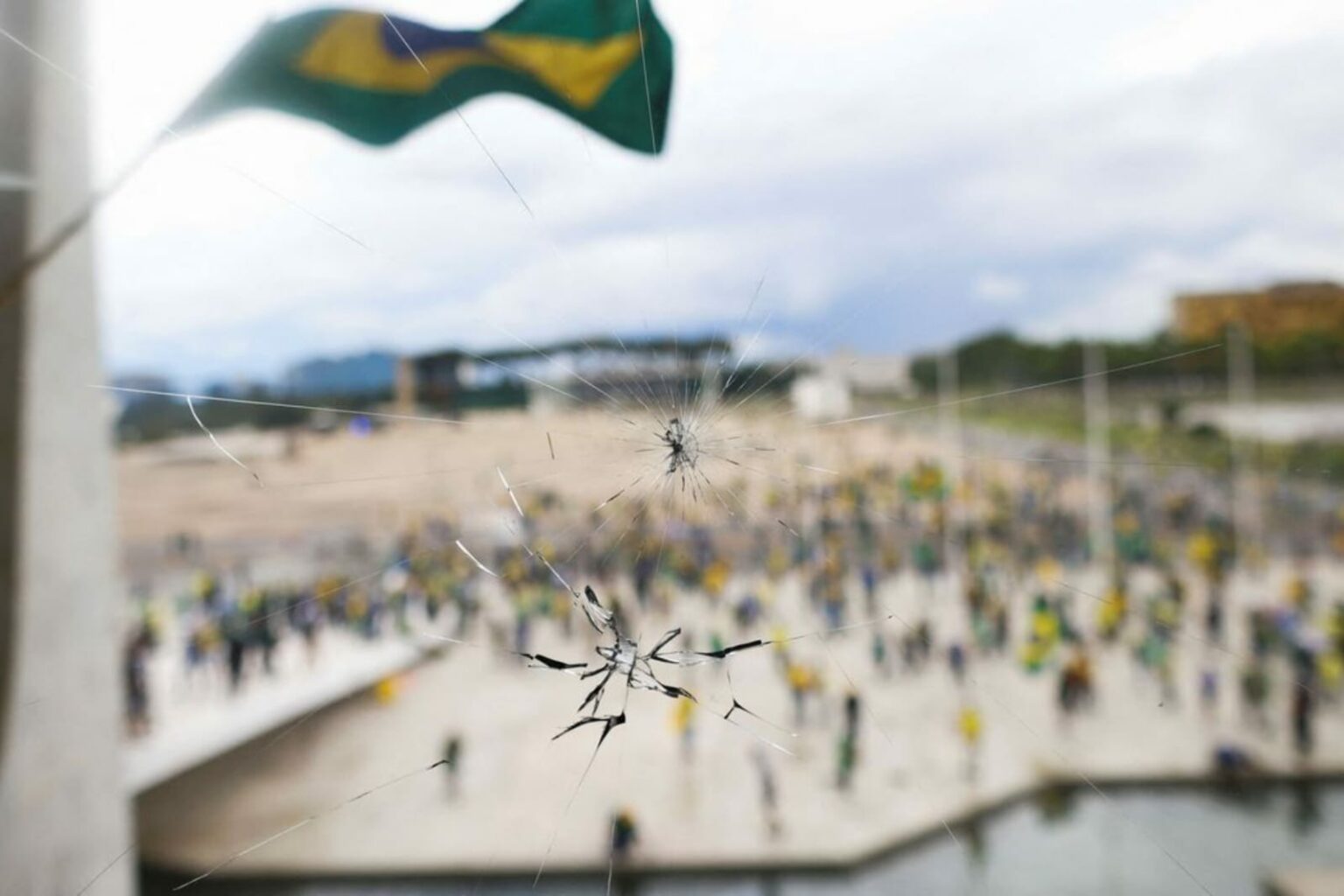 Valor bloqueado de financiadores golpistas sobe para R$ 18,5 milhões