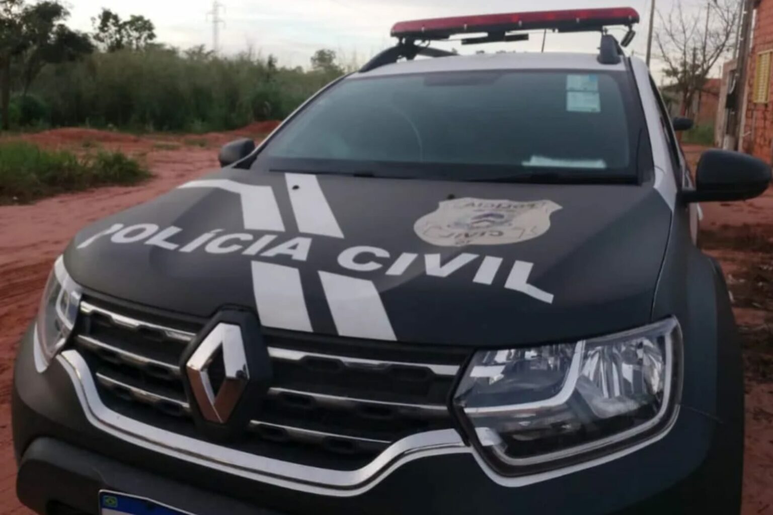 Polícia prende suspeito de jogar óleo quente em mulher grávida para provocar aborto