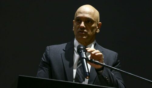 Moraes inclui Bolsonaro em inquérito sobre ataques antidemocráticos
