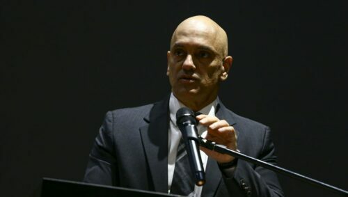 Com nova ameaça golpista, ministro do STF proíbe bloqueio de vias