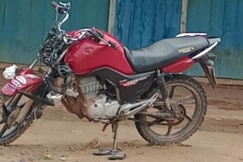 Colisão entre moto e caminhão deixa dois jovens feridos no Pará