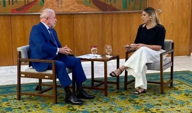 Lula anuncia salário mínimo a R$ 1.320 e isenção de IR a R$ 2.640