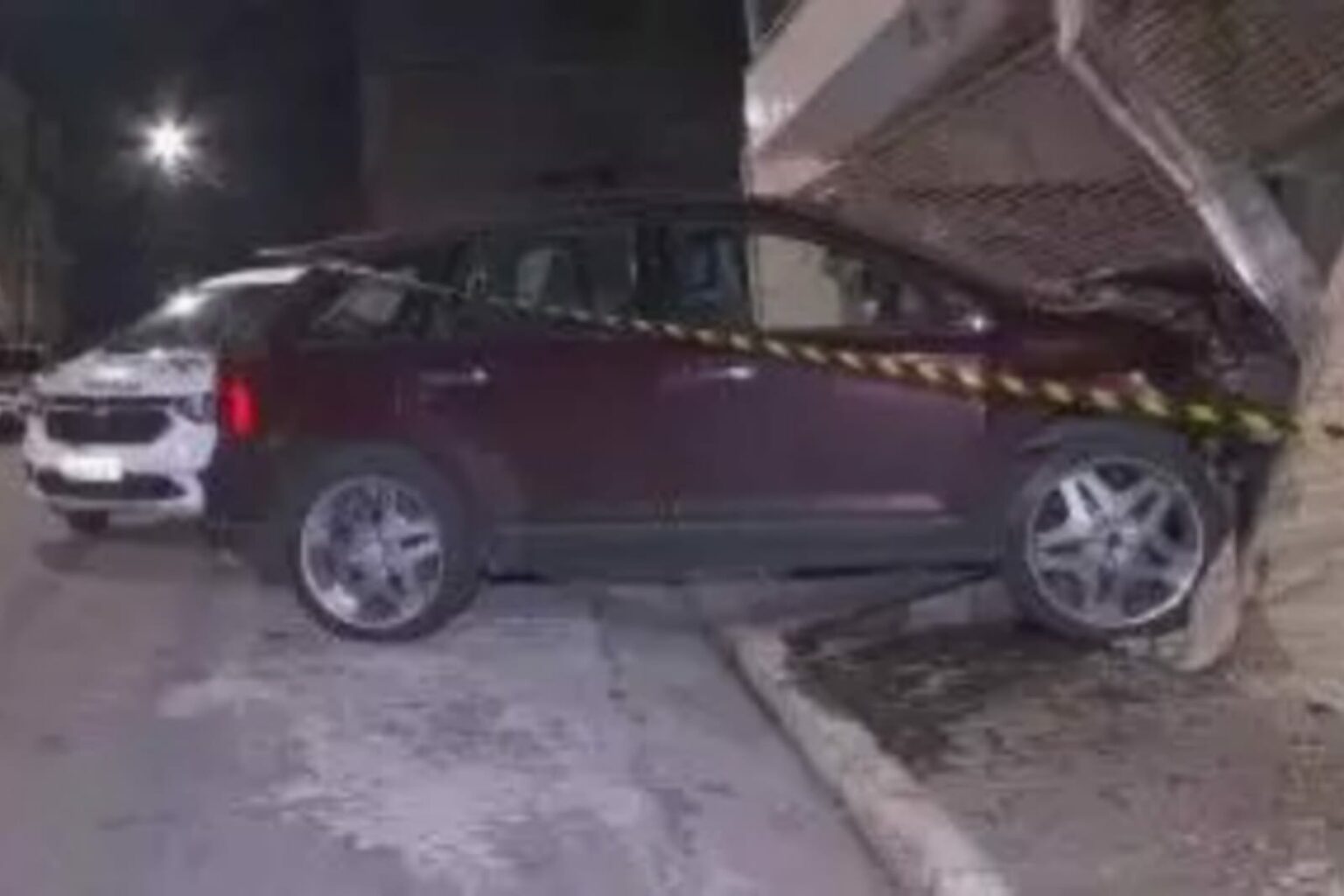 Homem é assassinado após tentar fugir de golpe do app de namoro