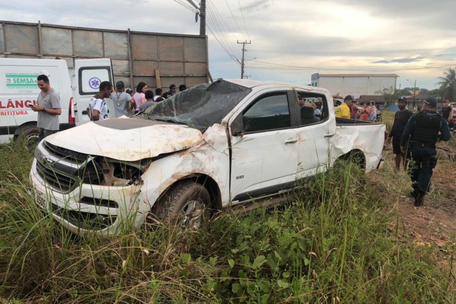 Homem morre após ser atropelado por caminhonete em Miritituba