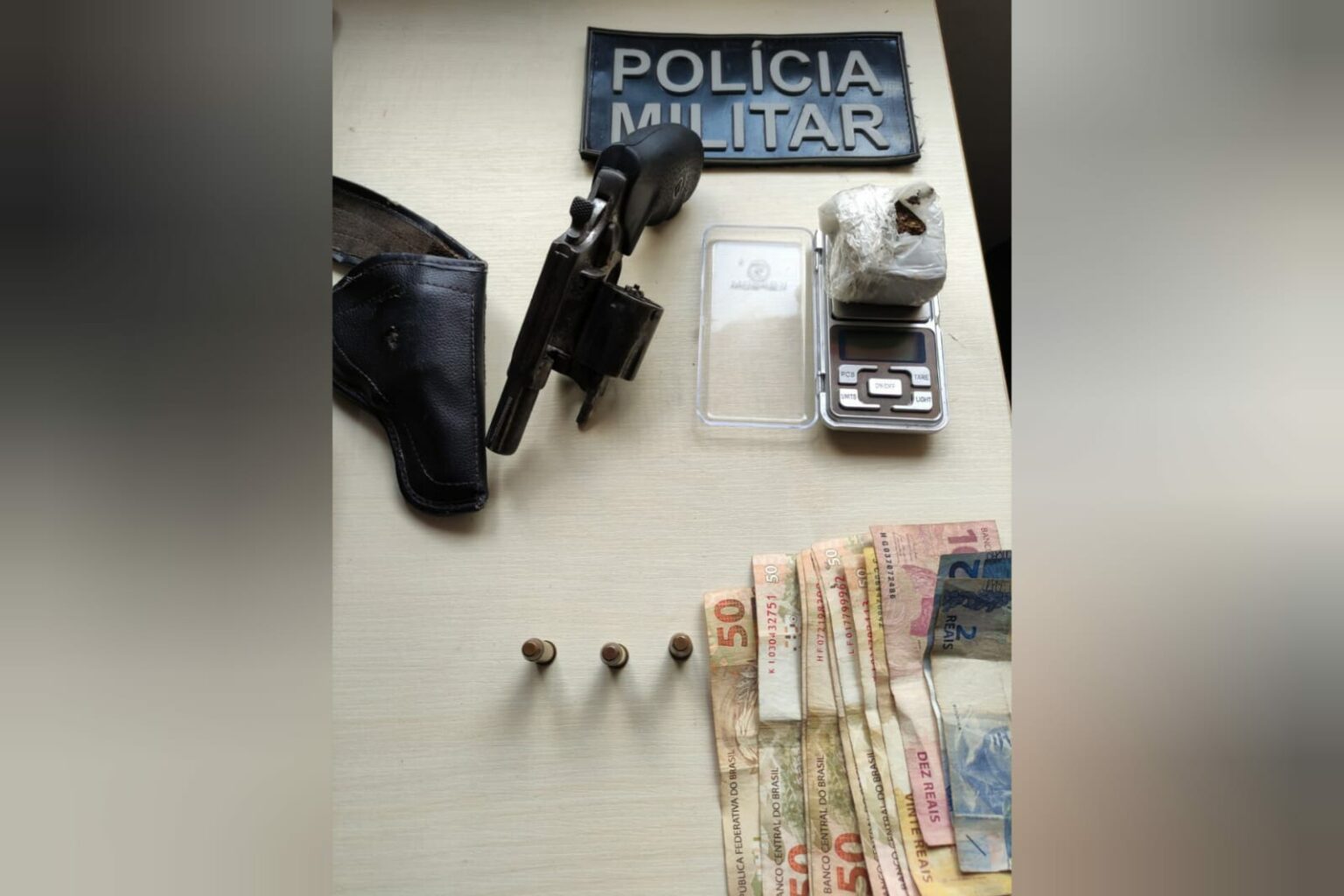 PM prende dupla e apreende arma de fogo no Pará