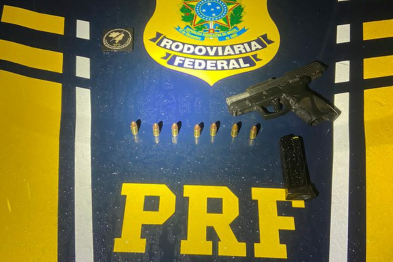 PRF apreende arma de fogo e munições em Novo Repartimento