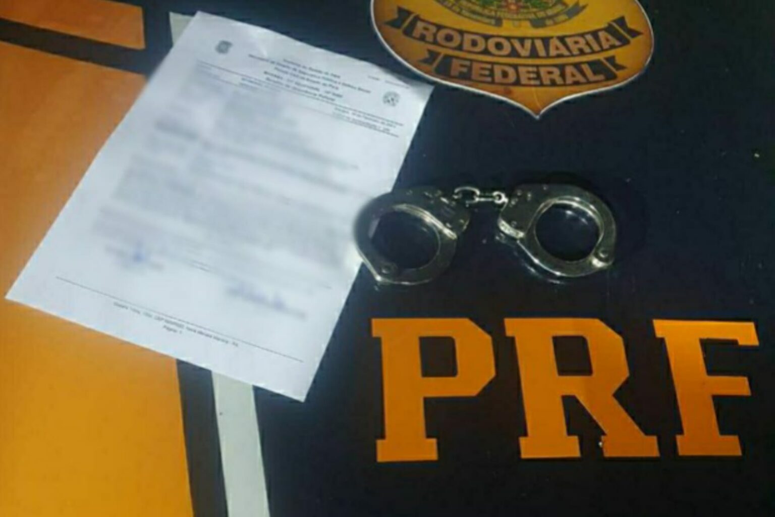 PRF prende passageiro procurado por organização criminosa em Marabá