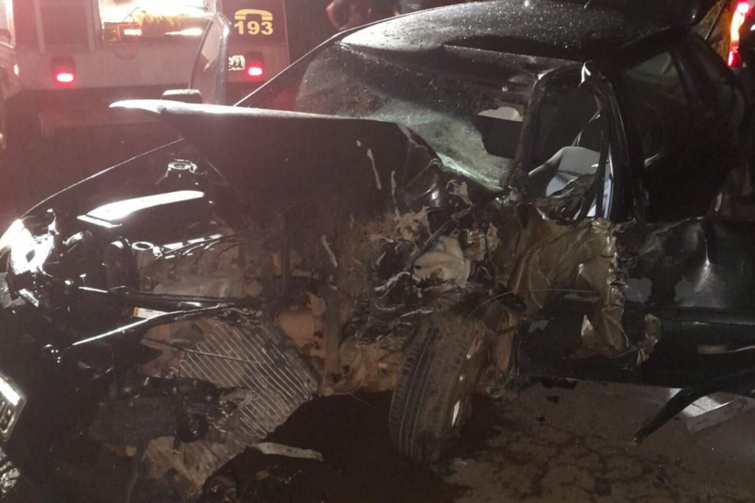 Colisão entre carro e caminhão deixa uma pessoa morta na PA-275