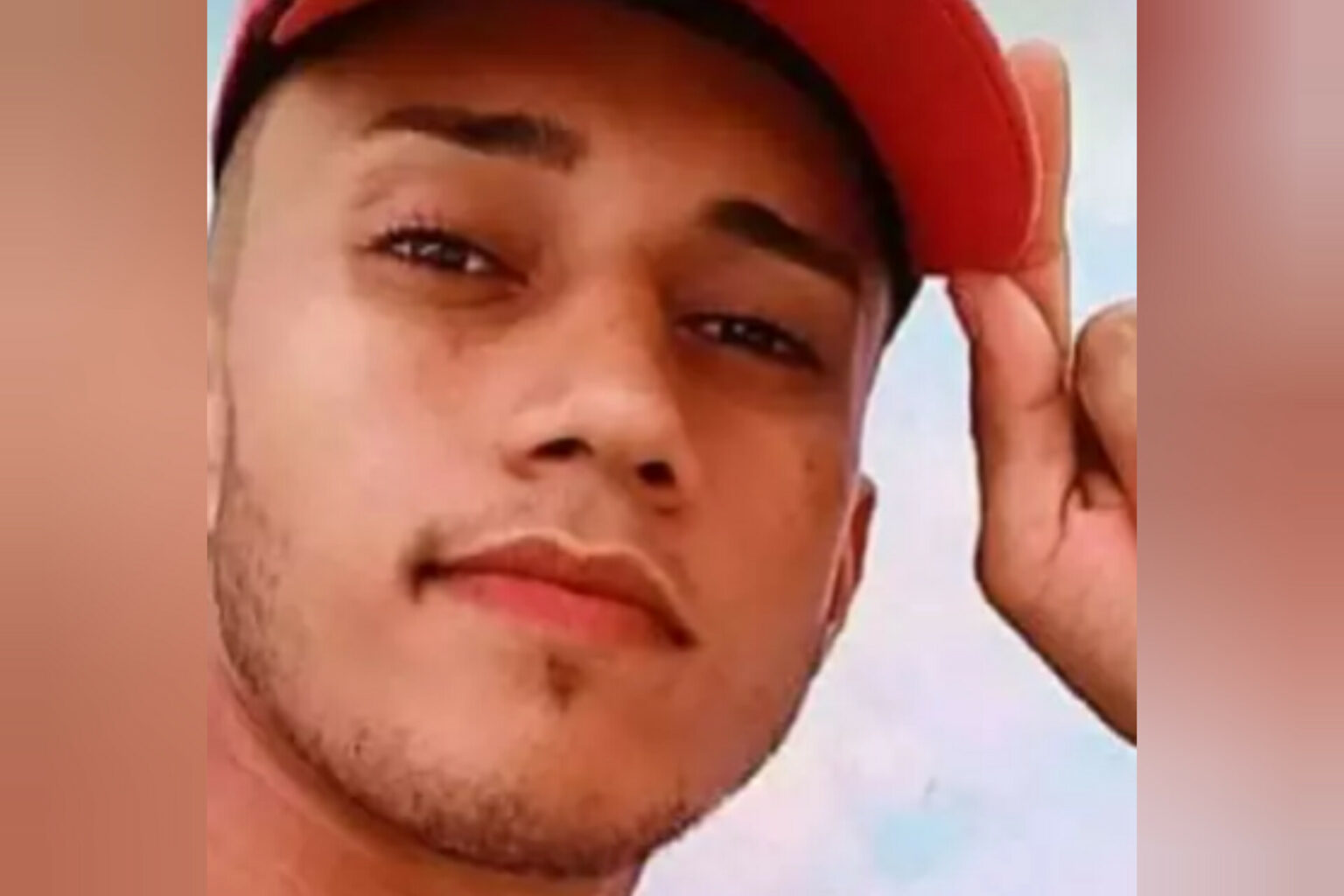 Jovem é morto a tiros e facadas em Uruará
