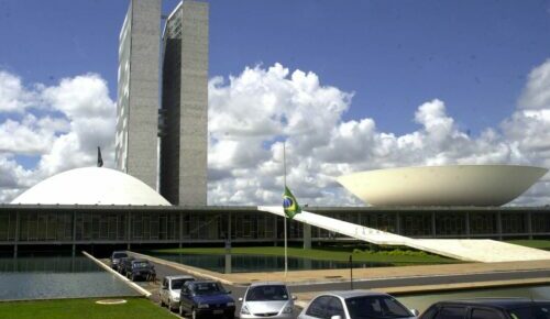 Comando de comissões e reforma tributária movimentam Congresso