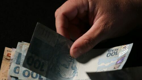 Receita abre consulta ao primeiro lote de restituição do IR 2023