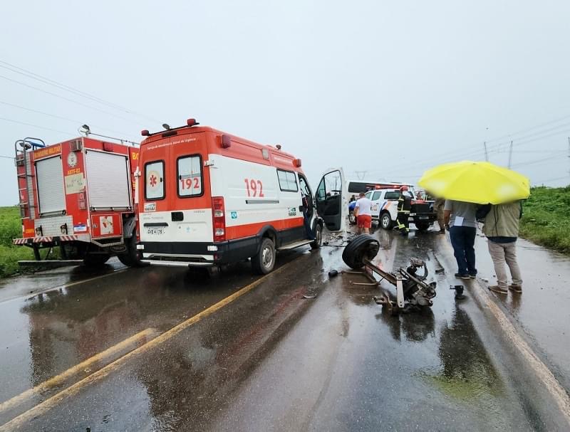 Sobe para 12 número de mortos em acidente próximo à Morada Nova