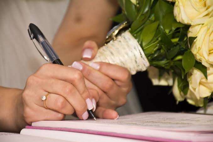 Mulheres deixam de adotar o sobrenome do marido no Pará
