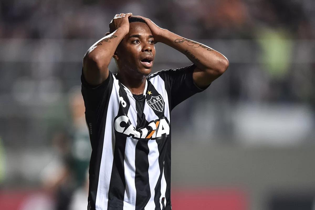 Estupro coletivo: STJ determina citação imediata de Robinho