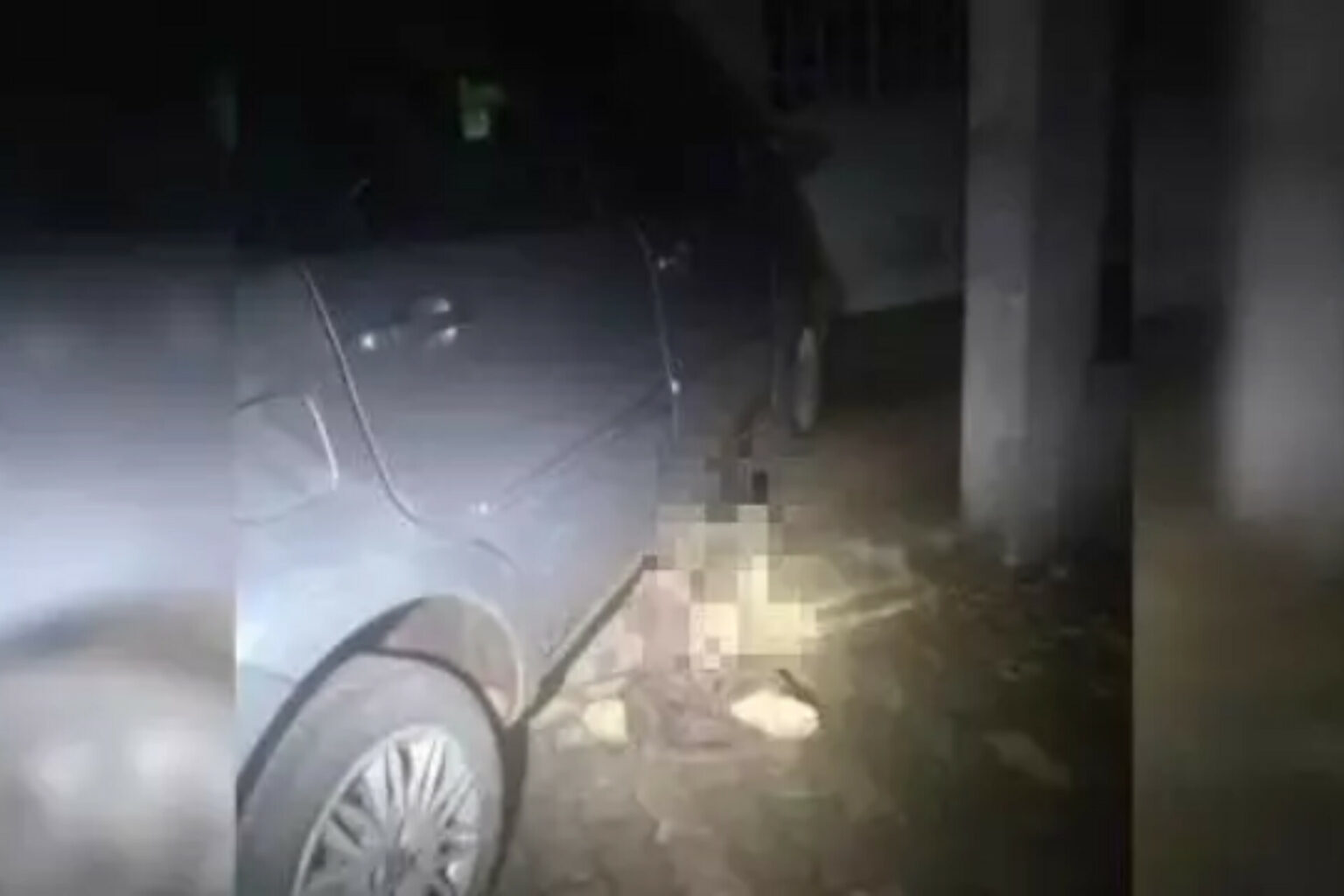 Mulher descobre que dirigiu 20 km com corpo preso embaixo do carro