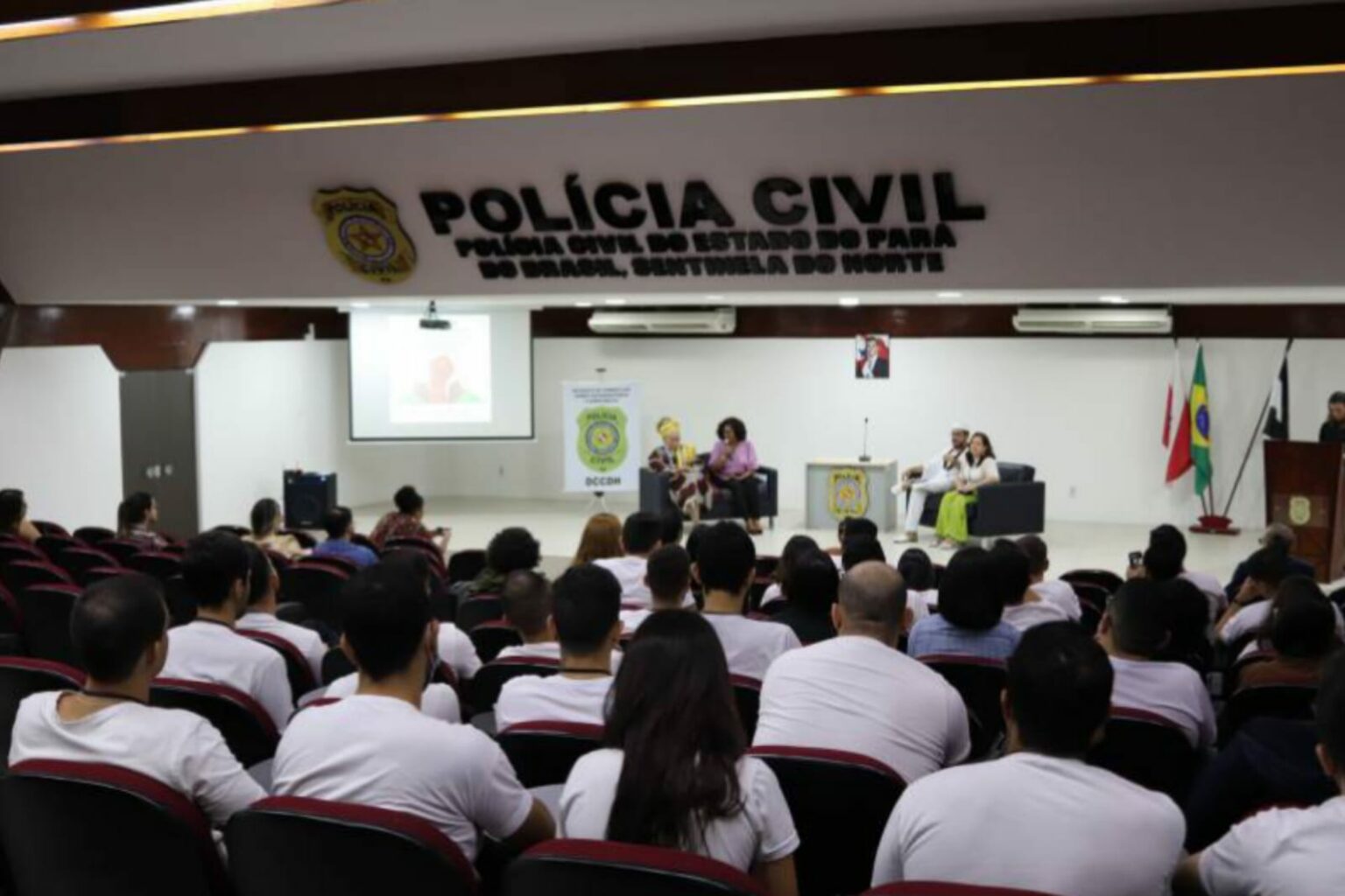 Polícia Civil debate enfrentamento à violência contra povos de matriz africana