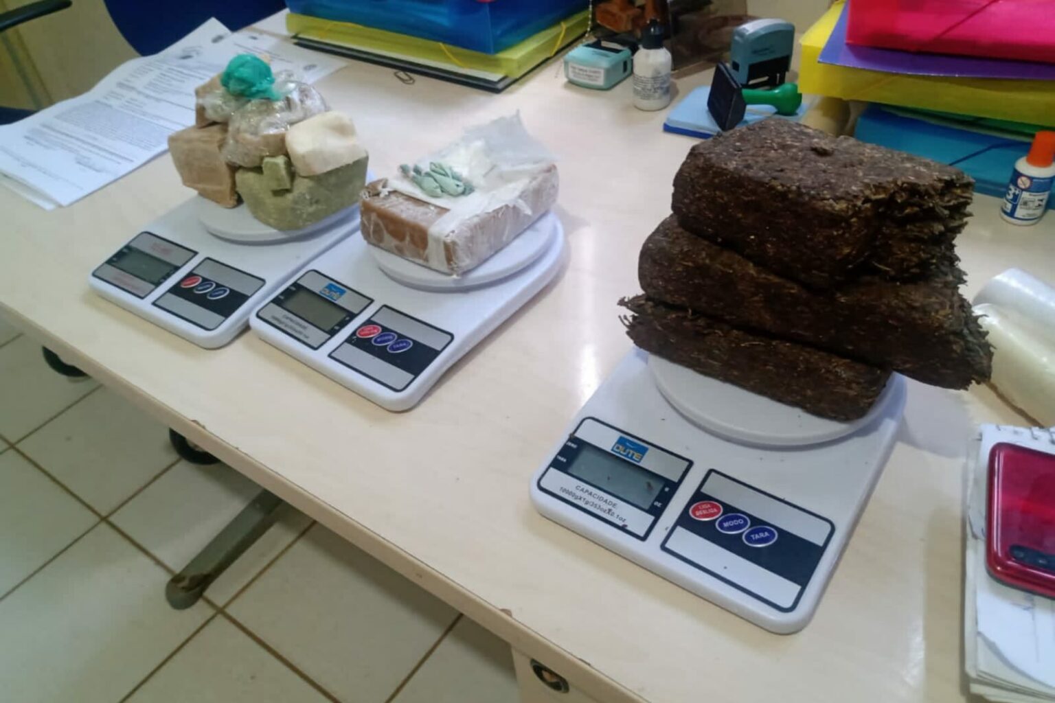 PM prende suspeitos e apreende drogas em Tucuruí