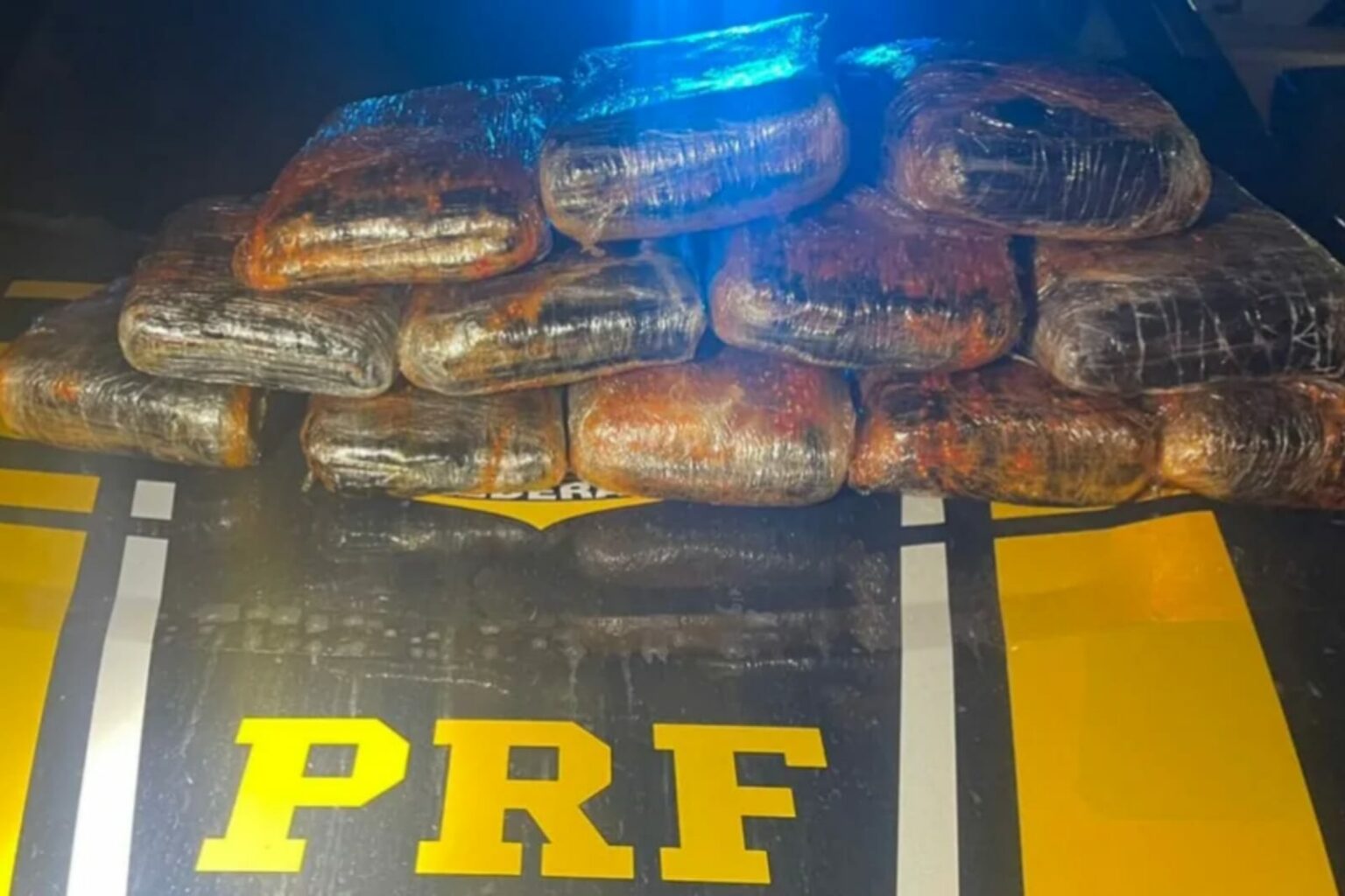 Cearense é presa com mais de 14 kg de maconha em Rurópolis