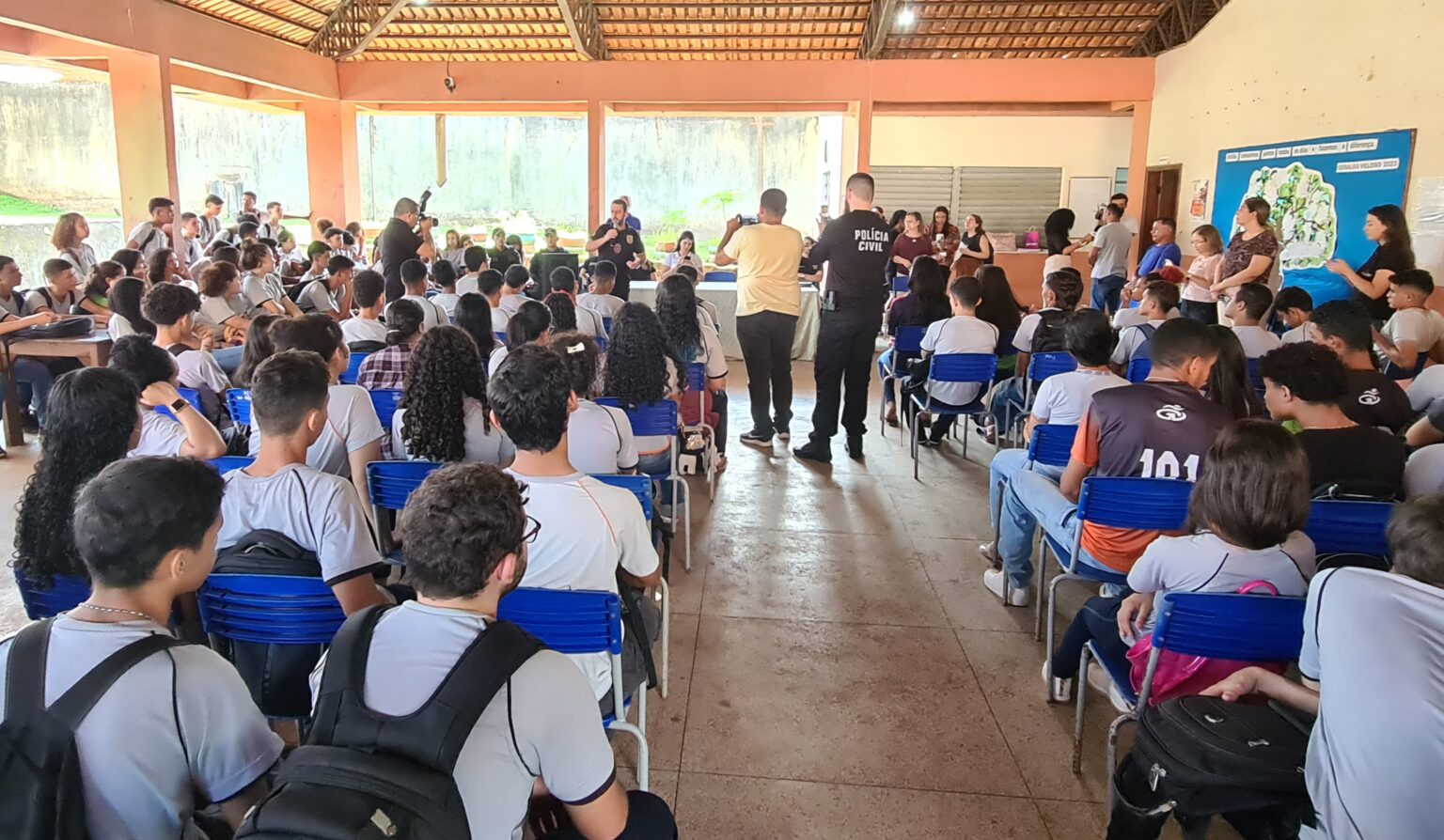 Escola Geraldo Veloso recebe Polícia Civil para falar sobre Cultura de Paz