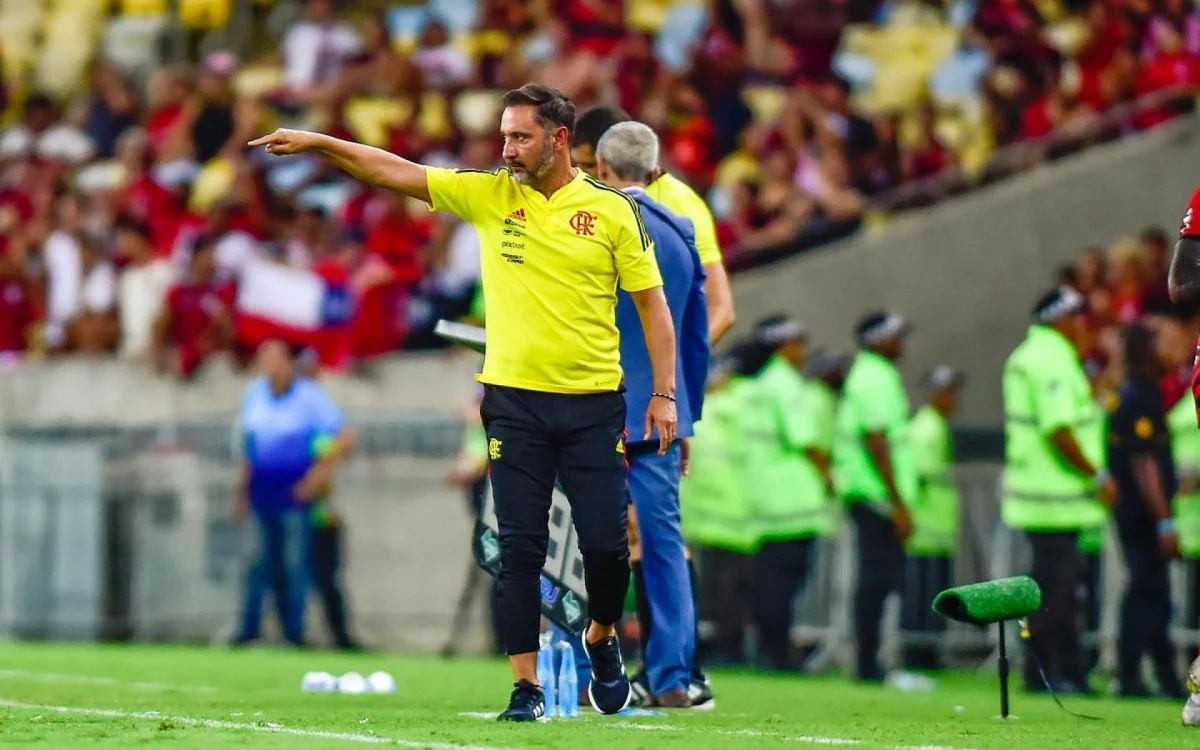Flamengo trabalha pela demissão de Vítor Pereira; Jesus e Sampaoli estão no radar