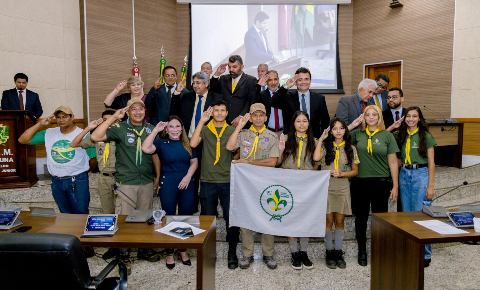 Câmara de Marabá homenageia escoteiros com Moção de Aplauso